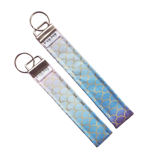 MERMAID SCALES KEYCHAIN WRISTLET