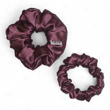 Load image into Gallery viewer, Set Of 4 Satin Scrunchies &amp; Hair Claw - Handmade in The USA
